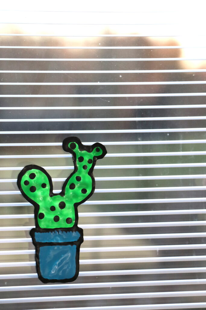 FUN AND EASY DIY WINDOW CLINGS WITH THE CRICUT BRIGHTPAD ...