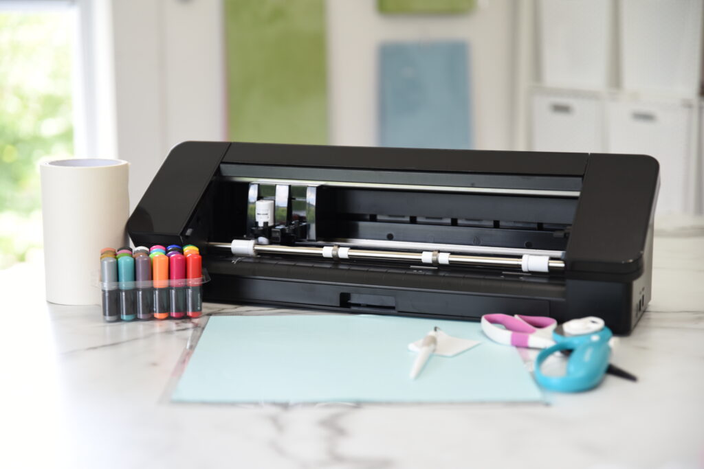 Silhouette Cameo 5 Vinyl Bundle- 36 Sheets of Vinyl, Vinyl Tool Kit,  Premium Blade, Pens, and Cameo 5 Start Up Guide with Extra Designs (Matte  Black)