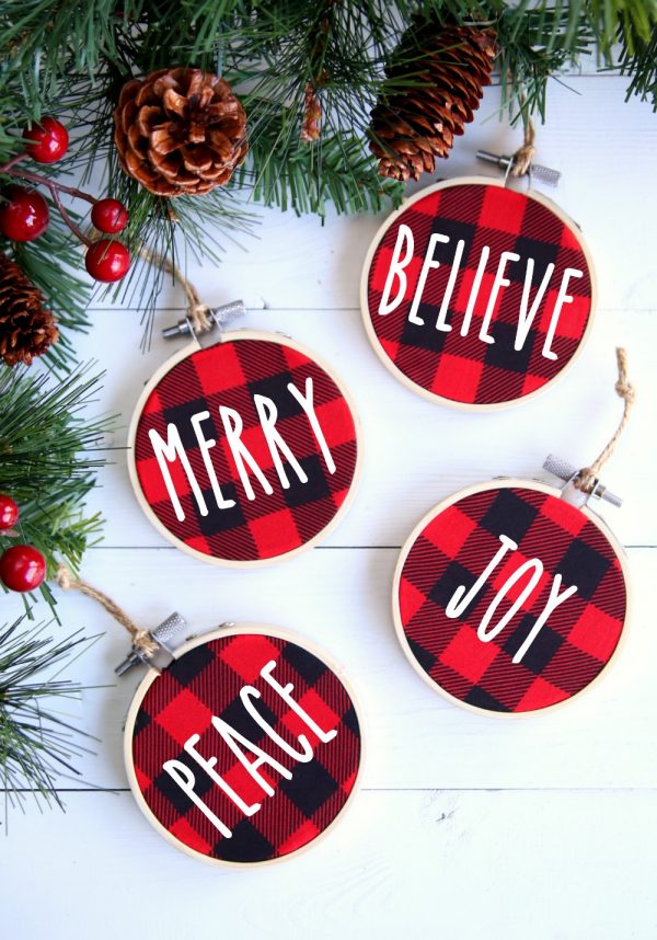 Buffalo Check Christmas Ornaments made in embroidery rings with text Merry, Believe, Joy and Peace