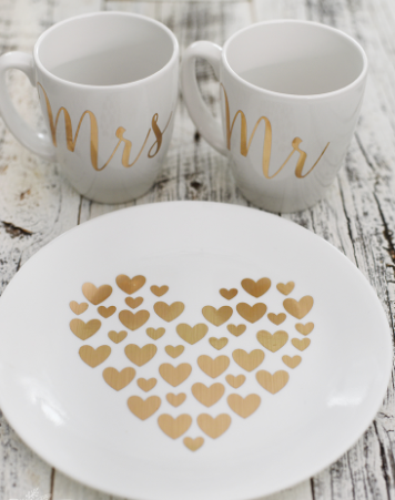 Diy Gold Foil Heart Plate And Mr Mrs Mugs