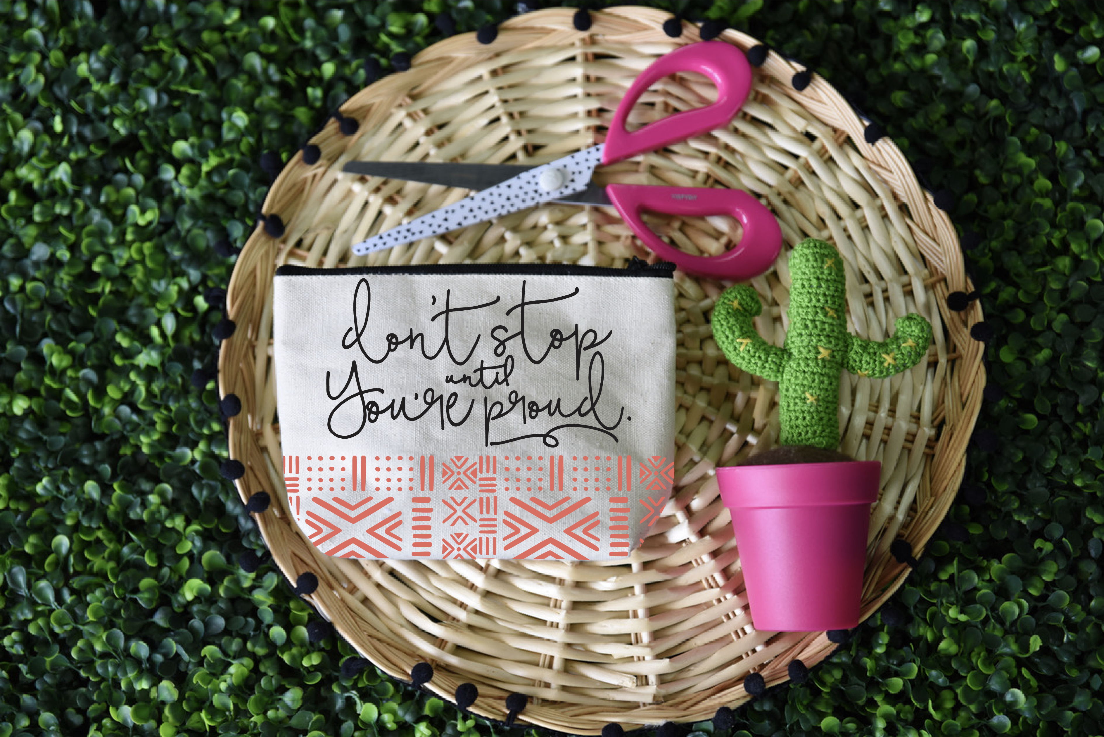DIY Patterned Zipper Pouch Featured image