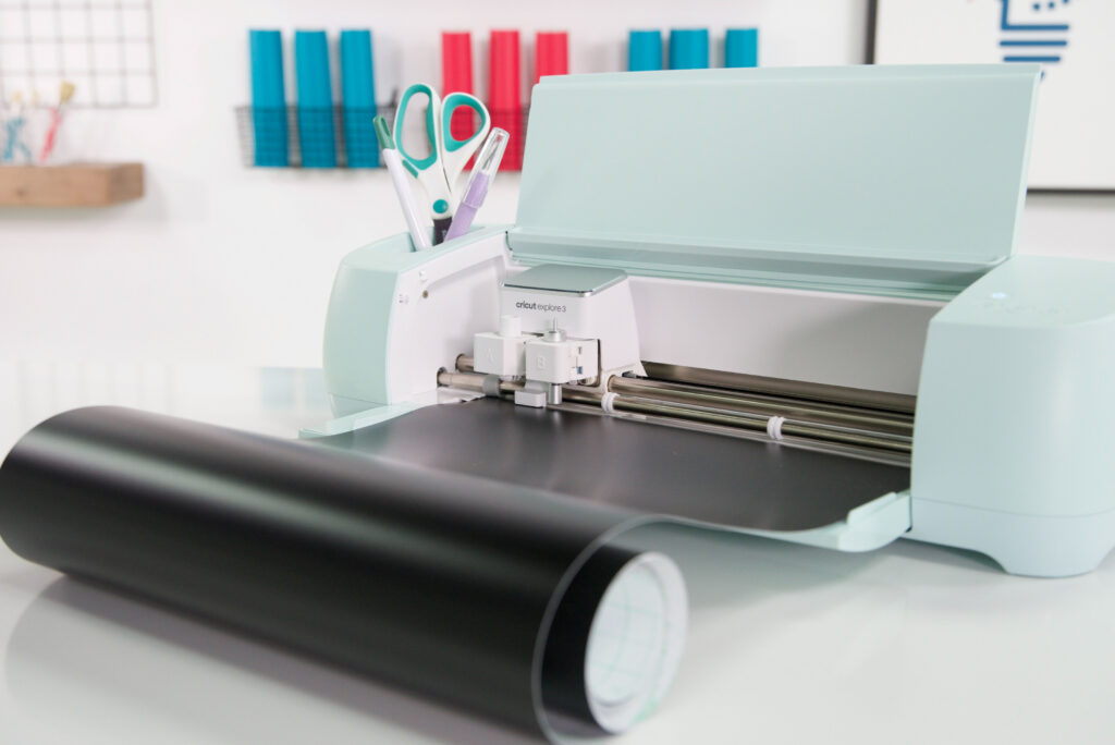Cricut Explore 3 Loaded With Smart Vinyl On A Roll 1