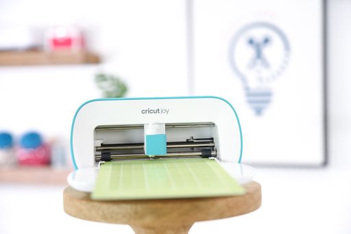 All About the Cricut Joy - The Seasoned Homemaker®