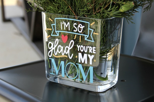 Cricut Gift Guide for Mom - Sew Woodsy